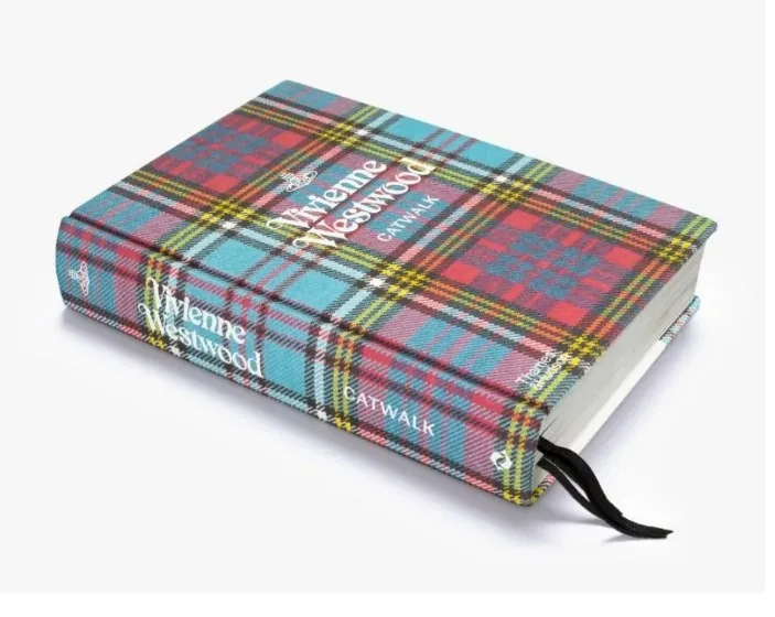 LIVRO QUEEN BOOKS VIVIENNE WESTWOOD CATWALK THE COMP COLL(BL)