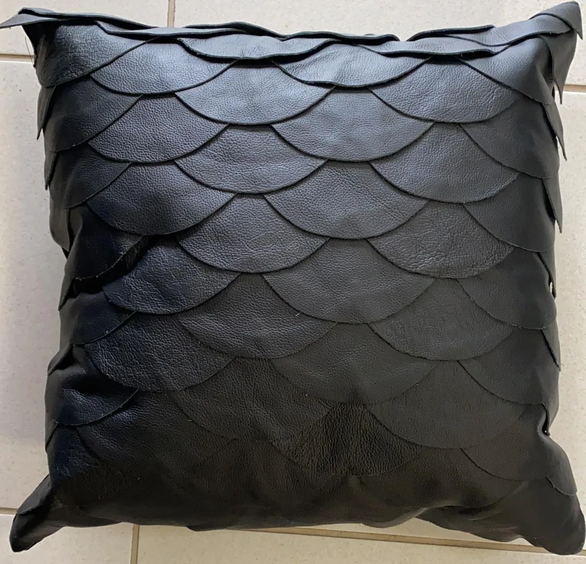 ALMOFADA DECORTEXTIL 018-39 COURO PRETA TRESSE(BL)