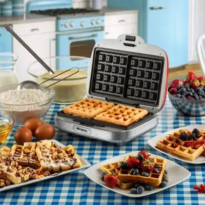 SANDUICHEIRA WAFFLE ARIETE  RETRO  PARTY TIME VERMELHO 700W 220V(BL) 2